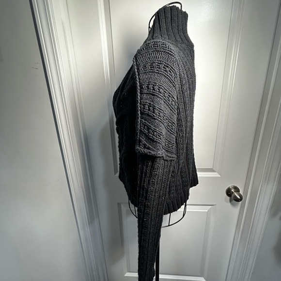 Free People Black V-Neck Sweater - Picture 3 of 5